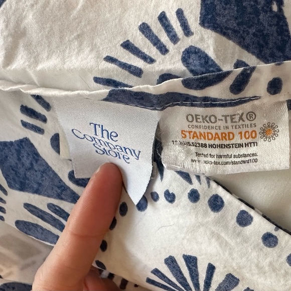 Company Store Full size duvet cover & two matching shams - Picture 2 of 7